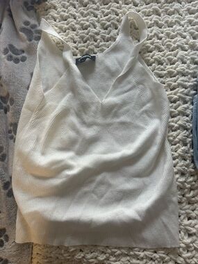 Express White VNeck Sweater Tank